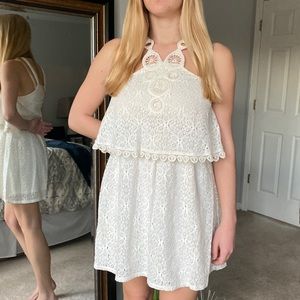 NWT Stunning Full Lace Dress with Lots of Details